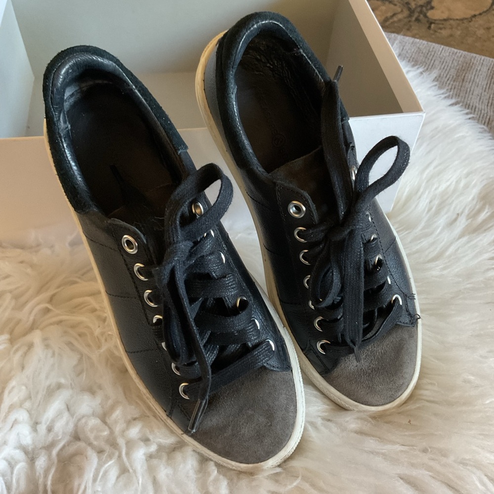 Treasure & Bond Black Leather and Suede Sneakers 6.5